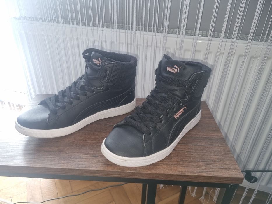 Czarne buty z futerkiem