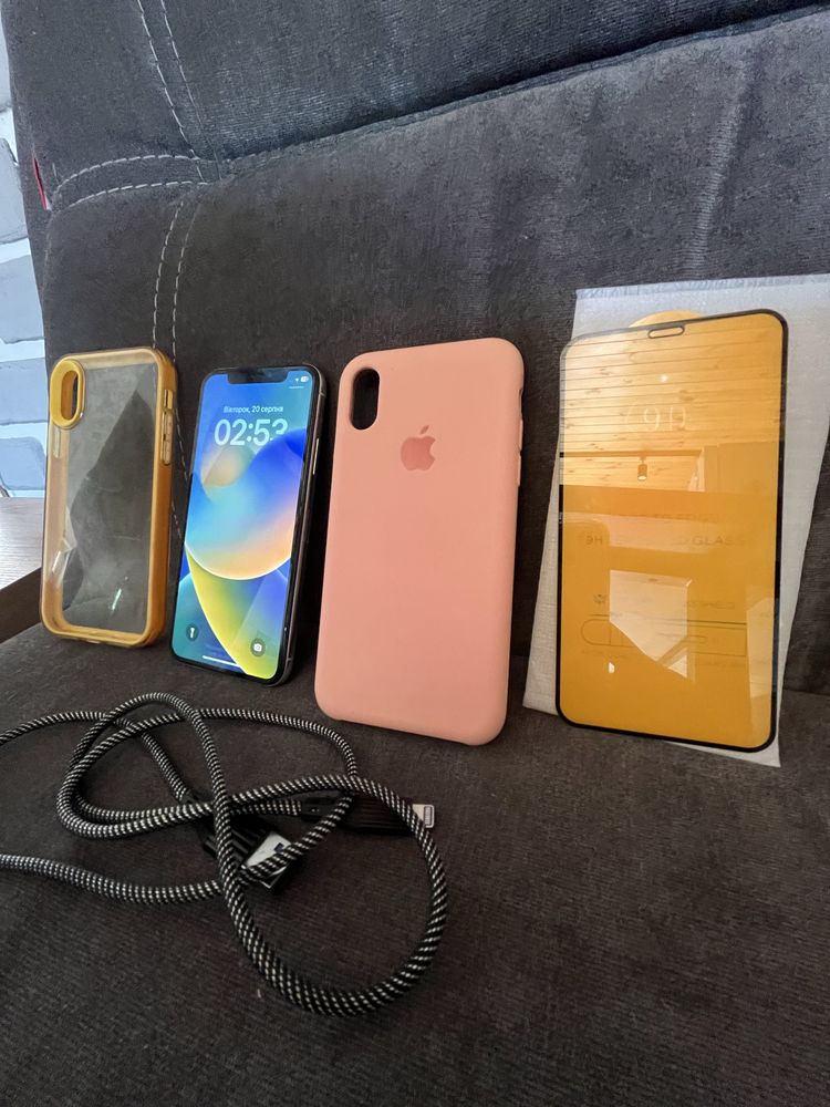 Продам гарний Iphon X 64 gb