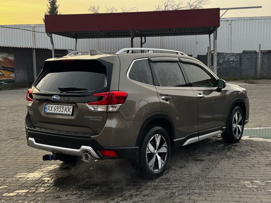 Авто subaru forester 2.5 бенз torring