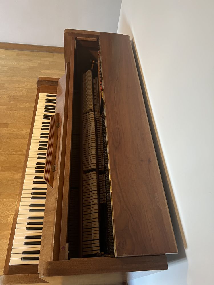 Piano Vertical Wohlfahrt Nidau