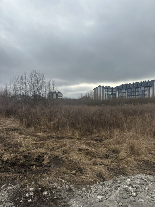 продається  земельна ділянка під забудову в с Тарасове