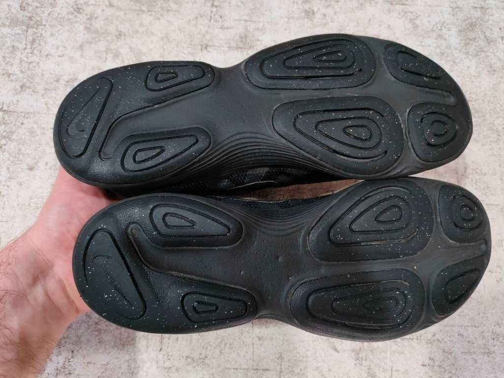 Кросівки Nike Revolution 4 р-40 оригінал кроссовки найк черные лёгкие