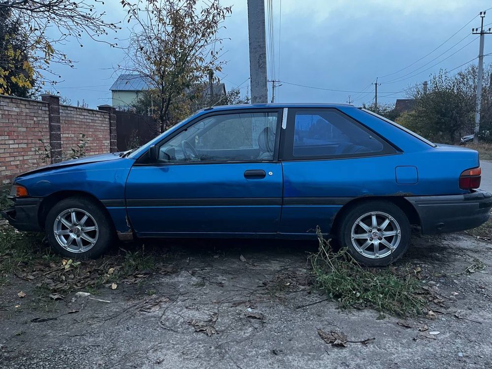 Продам Ford Escort USA