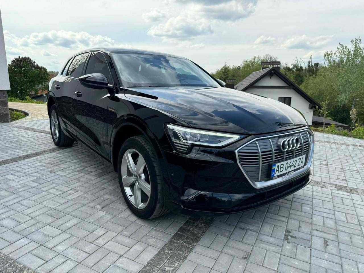 Продам Audi E Tron 2021