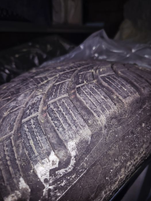 Продам диски с зимней резиной R 15