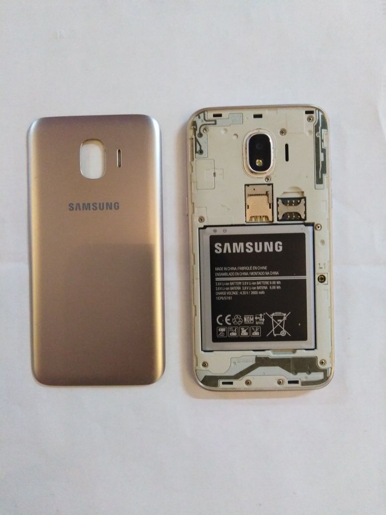 Мобильный телефон Samsung J2.
