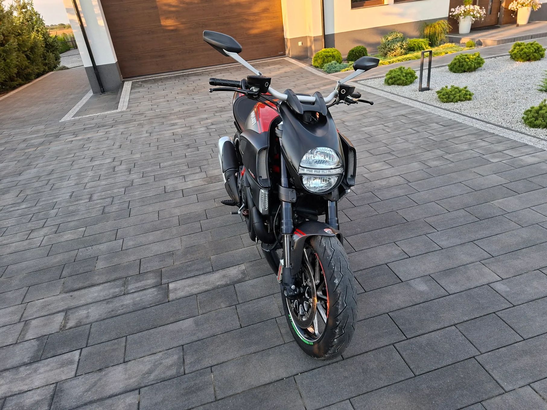 Ducati Diavel Ducati Diavel wersja carbon - sprowadzony