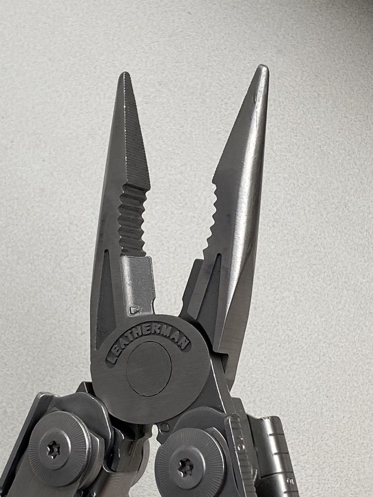 Leatherman Surge