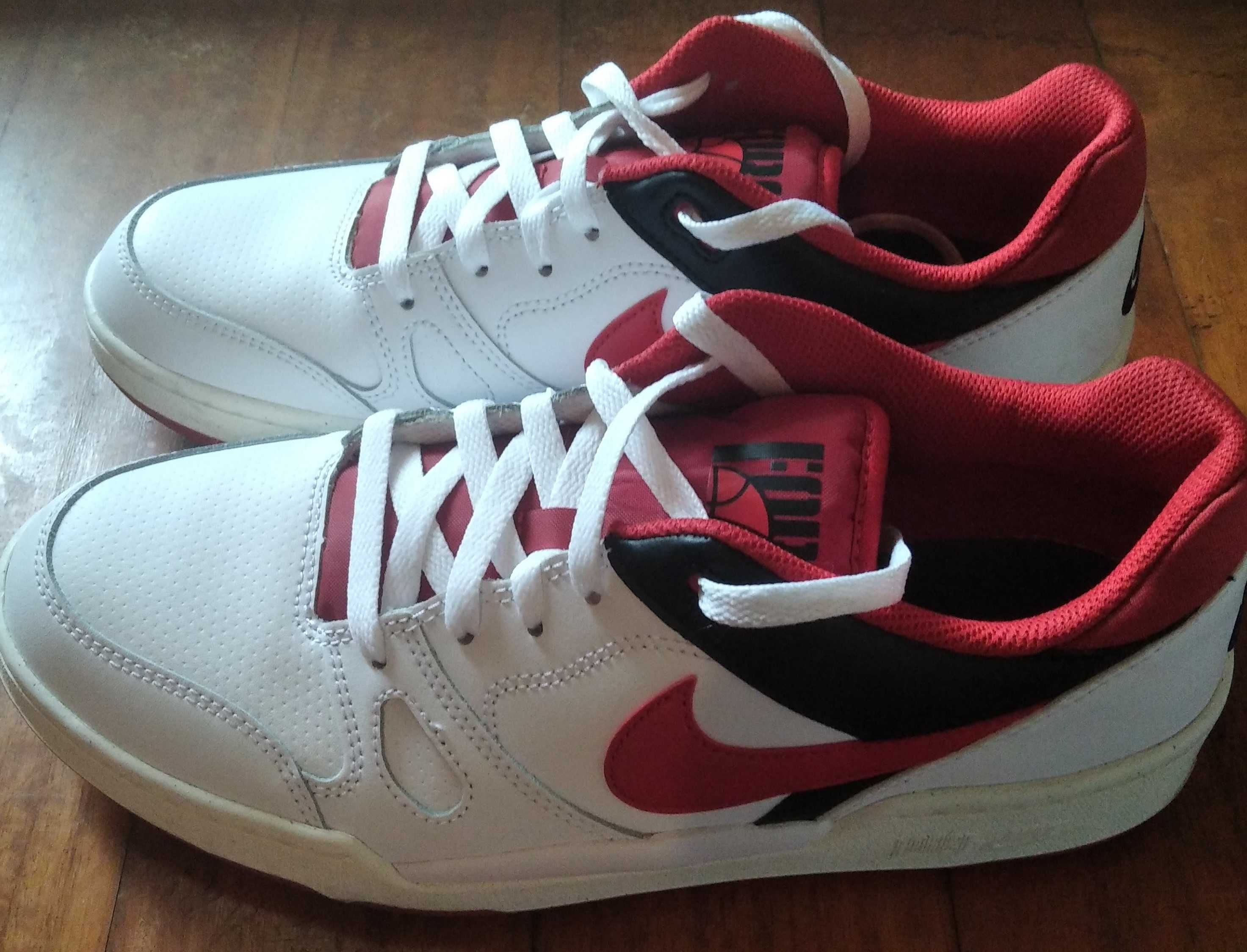Sapatilhas Nike - Vermelhas - 100% originais - Novas - tam. 44