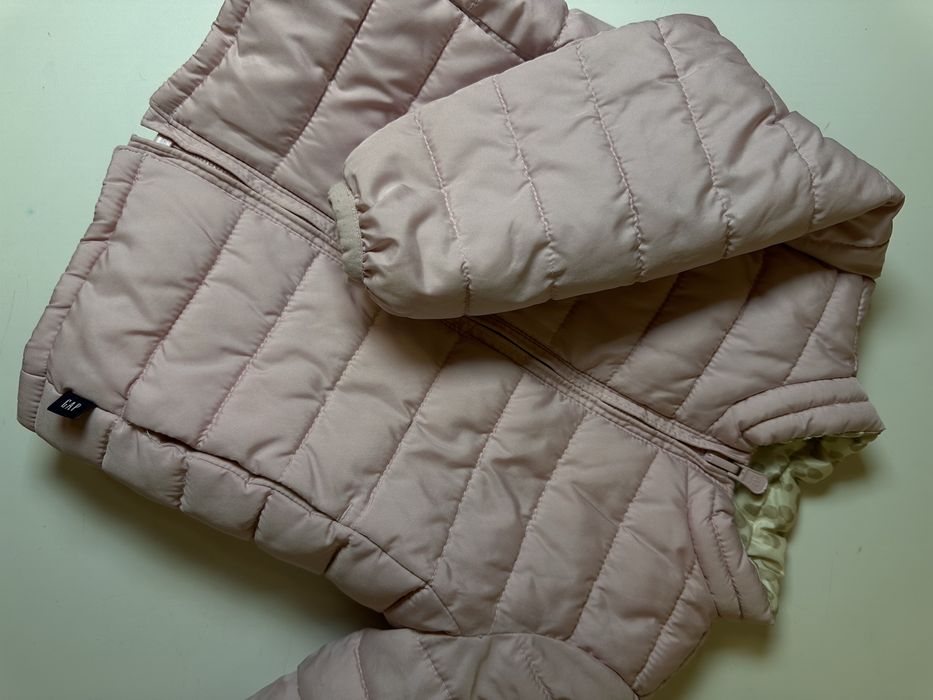 Куртка gap двостароння, розміру 92-98