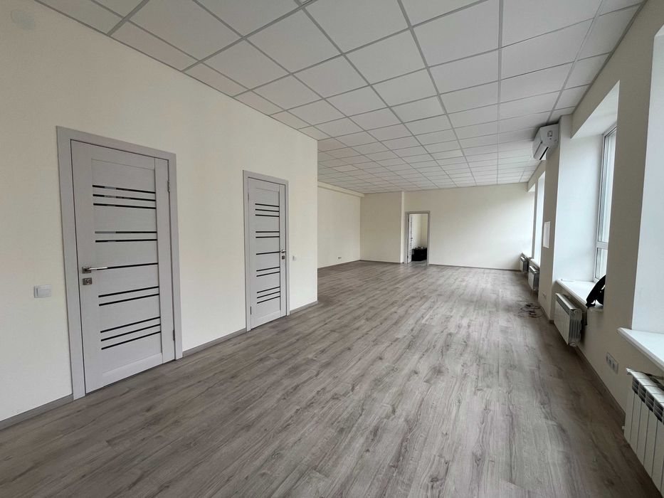 БЕЗ% Продам офіс Глибочицька 17, з ремонтом, площа 76 кв.м.