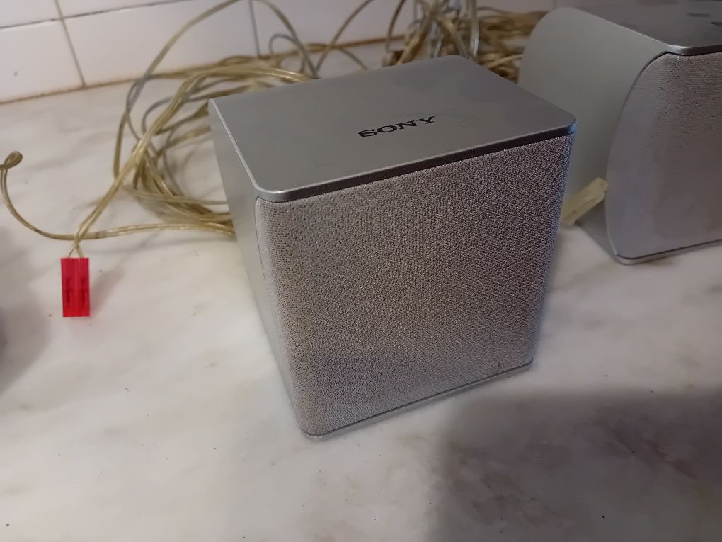 Conjunto de 3 Colunas Pequenas Sony