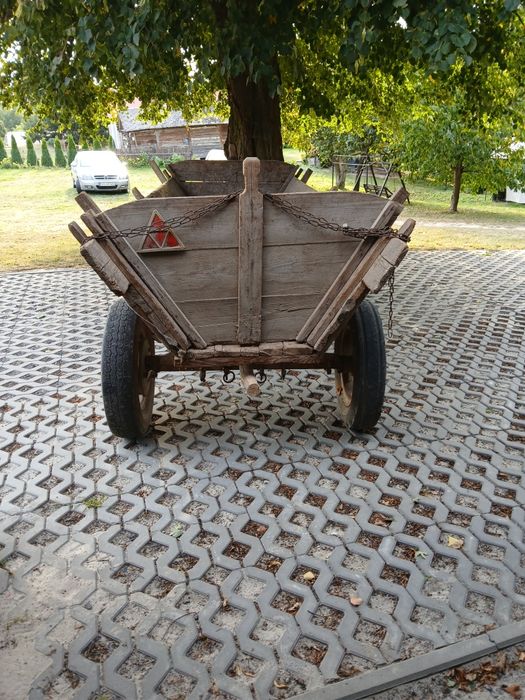 Rolnicze. Wóz konny.