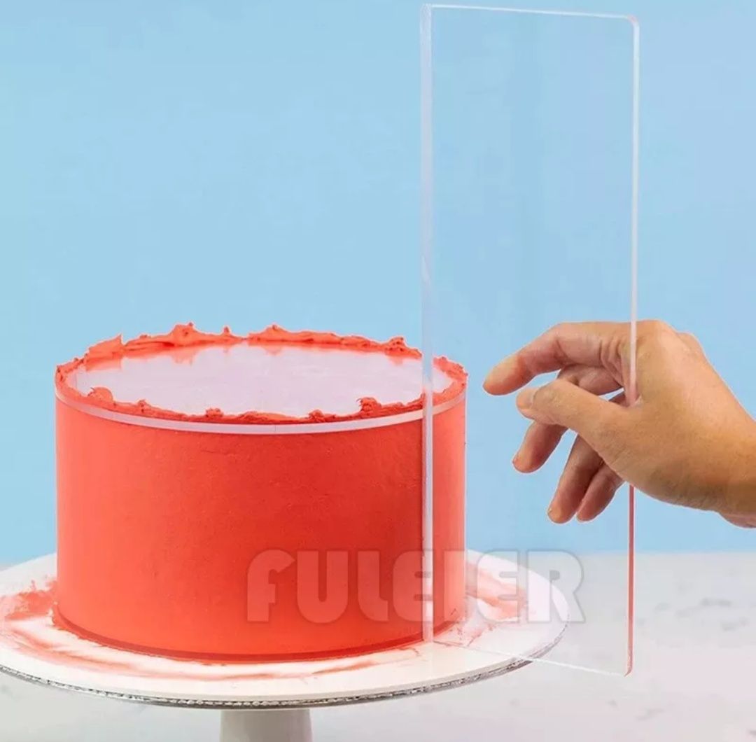 Skrobak akrylowy do tortu