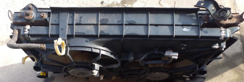 Chłodnica wody klimatyzacji intercooler wiatraki 2.2 d4d d-cat rav4