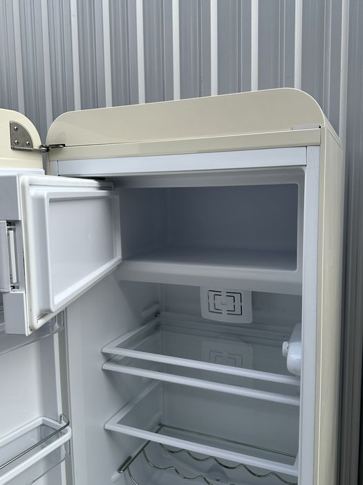 Холодильник Smeg Ретро вис 150см