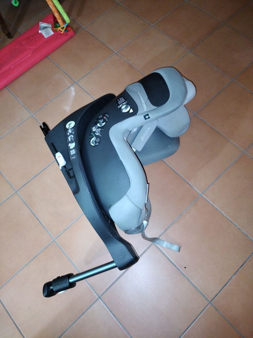 Cadeira Auto Cybex giratória, 0-4 anos