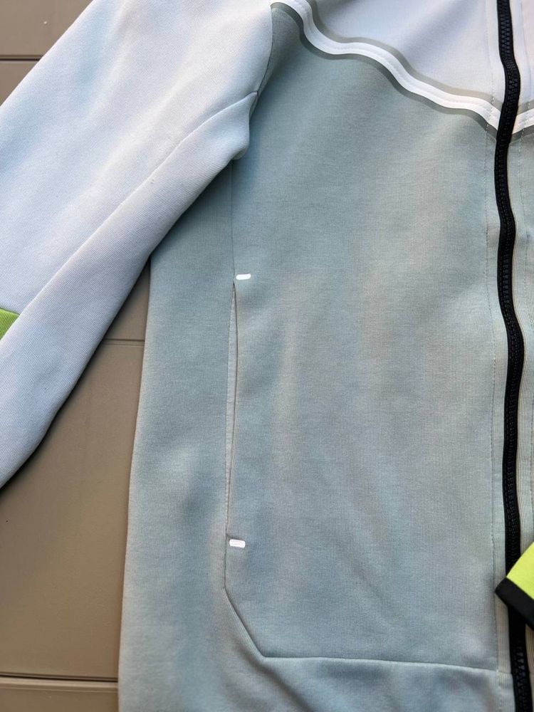 Nike teac fleece