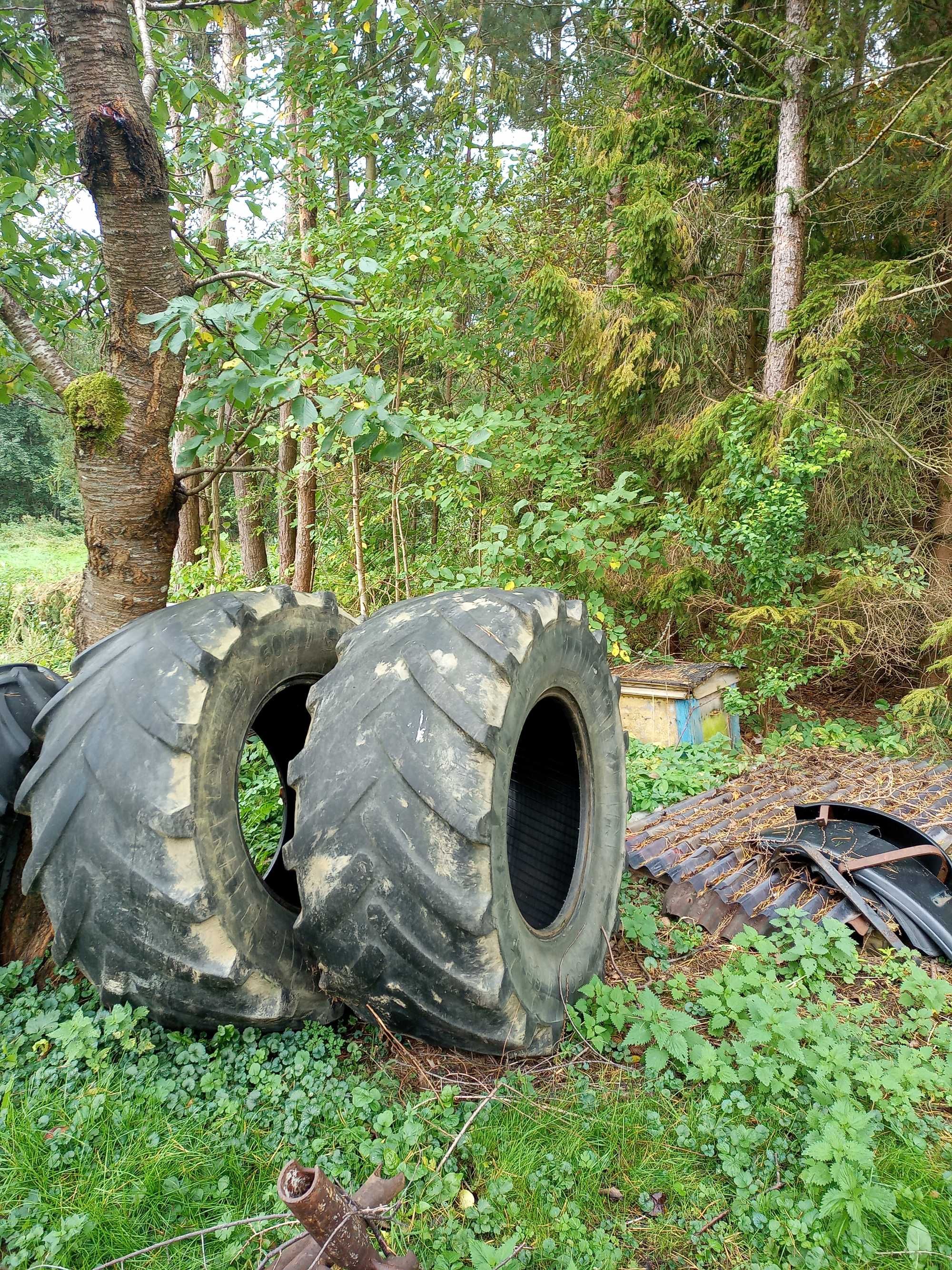 Opony rozmiar 600/65 R28, podana cena za 2 szt.