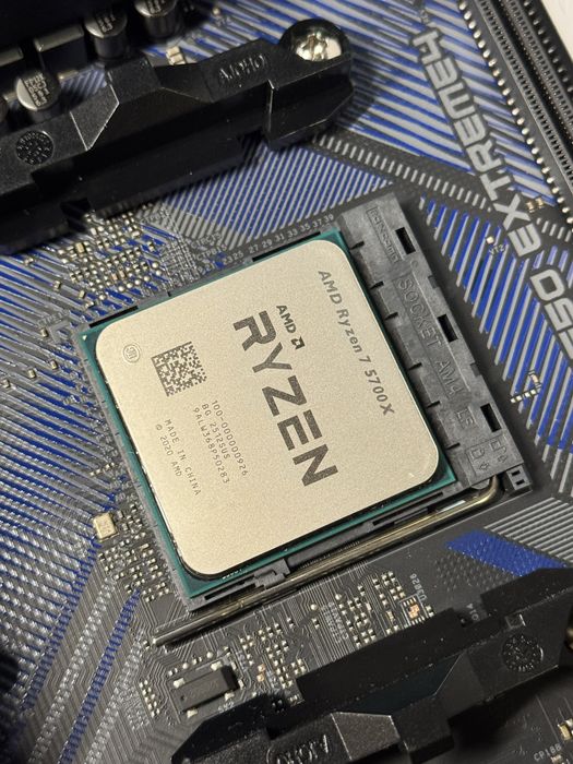 Комплект Ryzen 7 5700X, B550 EXTREME 4, 32gb 3200mhz