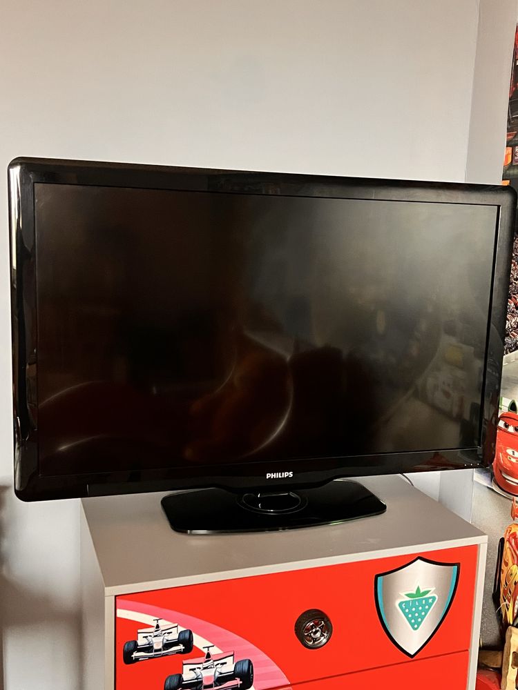 Телевізор Philips  модель 42PFL3506H/12