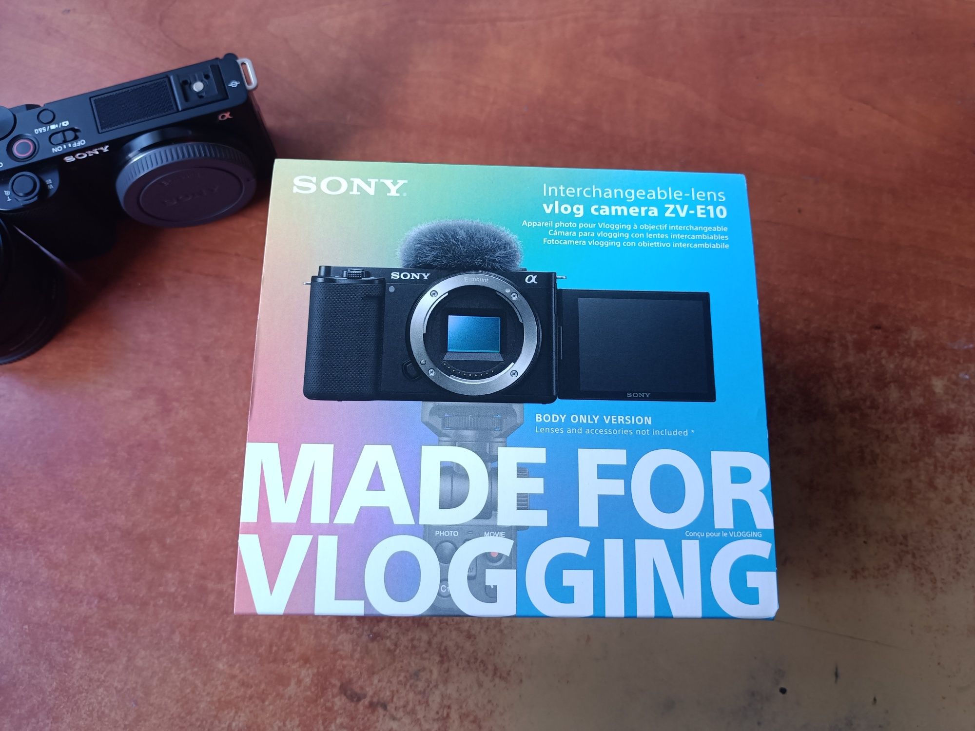 Sony ZV-E10 (corpo) em excelente estado