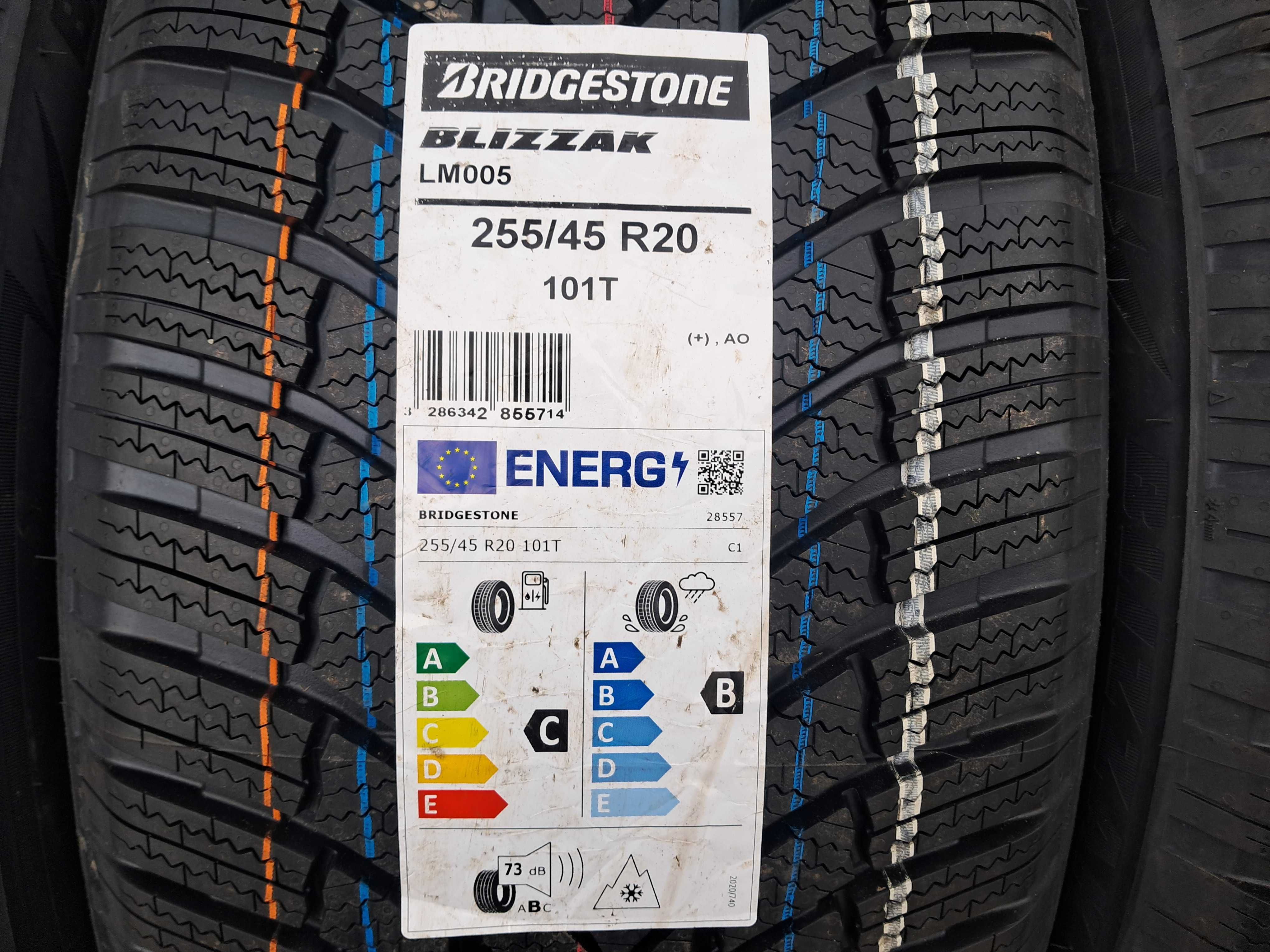 Резина зима НОВА Bridgestone 255/45 R20 Blizzak LM005 AO+