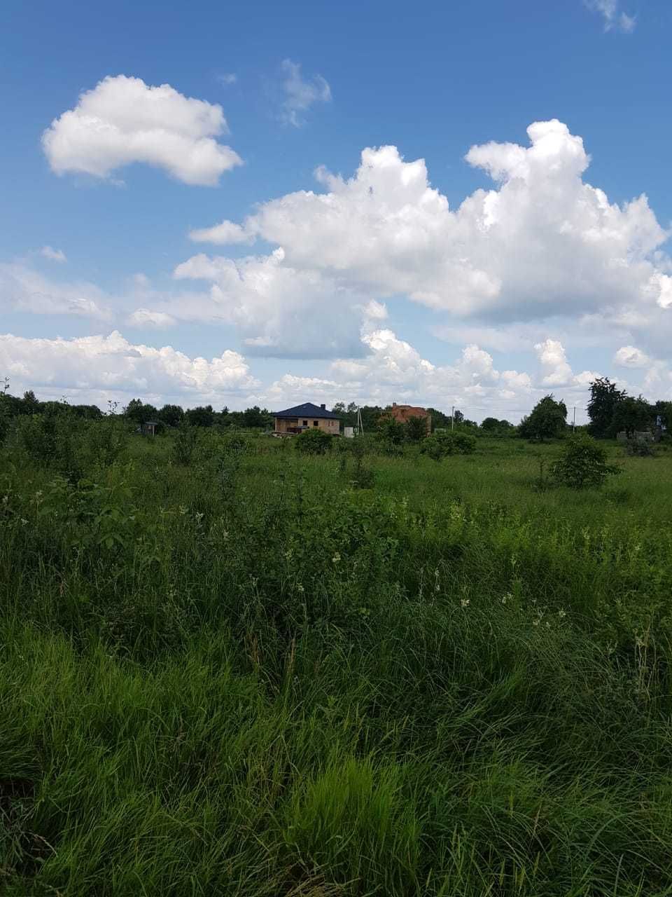 Ділянка в с.Суховолі для будівництва 10соток.