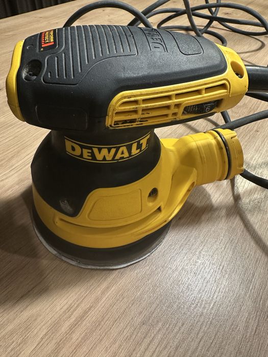 Szlifierka oscylacyjna Dewalt