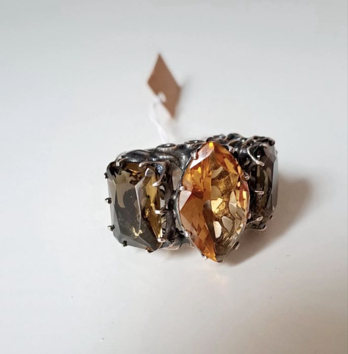 Anel em Prata e Zirconia