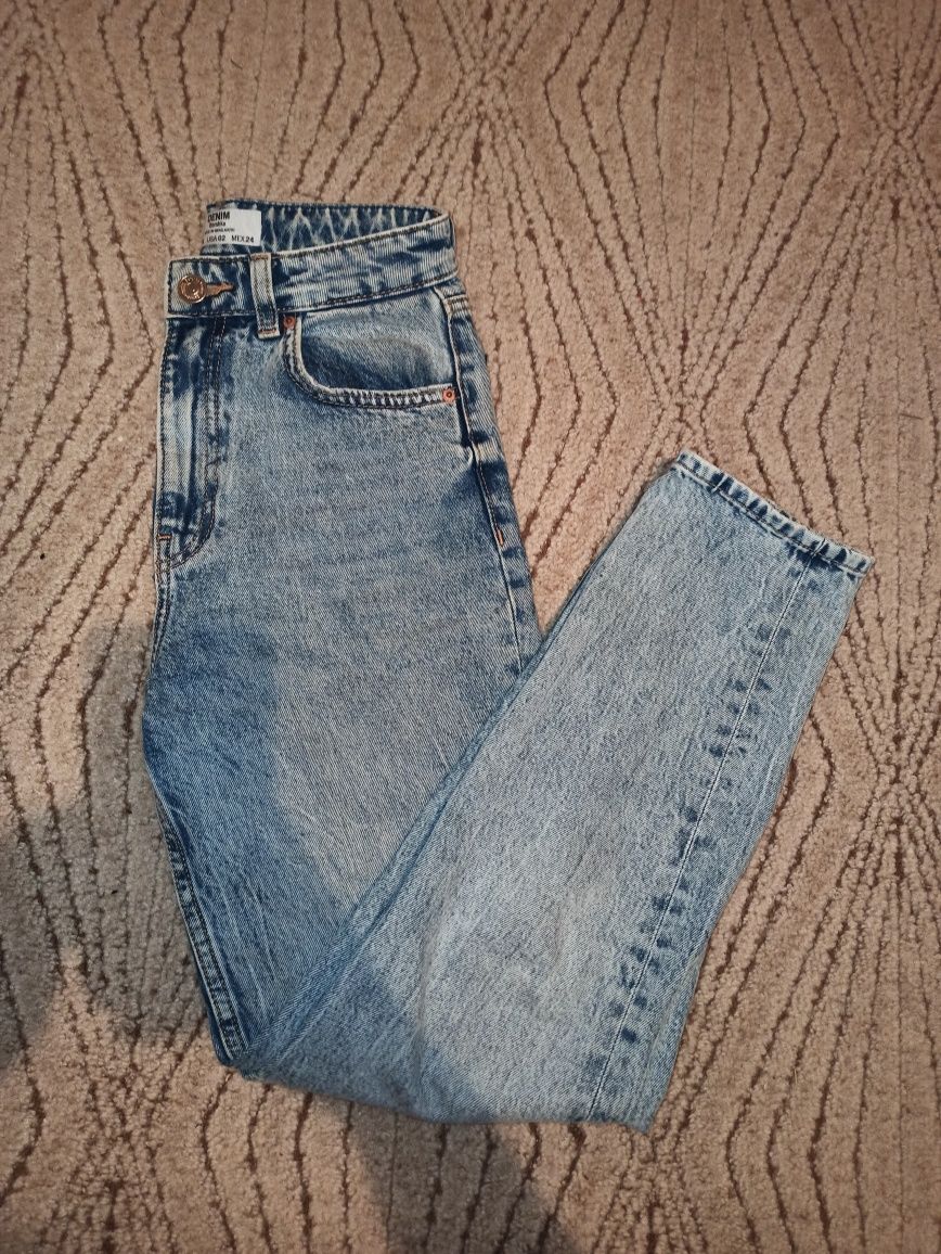 Jak nowe spodnie bershka mom 34 XS wysoki stan