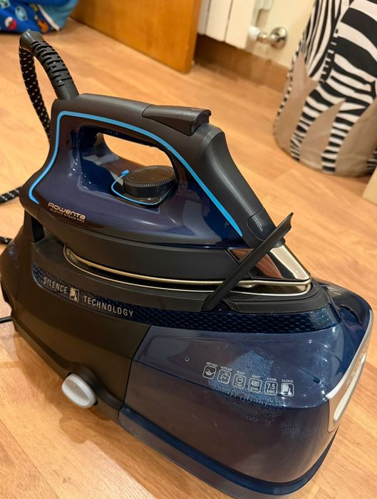 Ferro com Caldeira Rowenta Silence Steam Pro DG9224F1