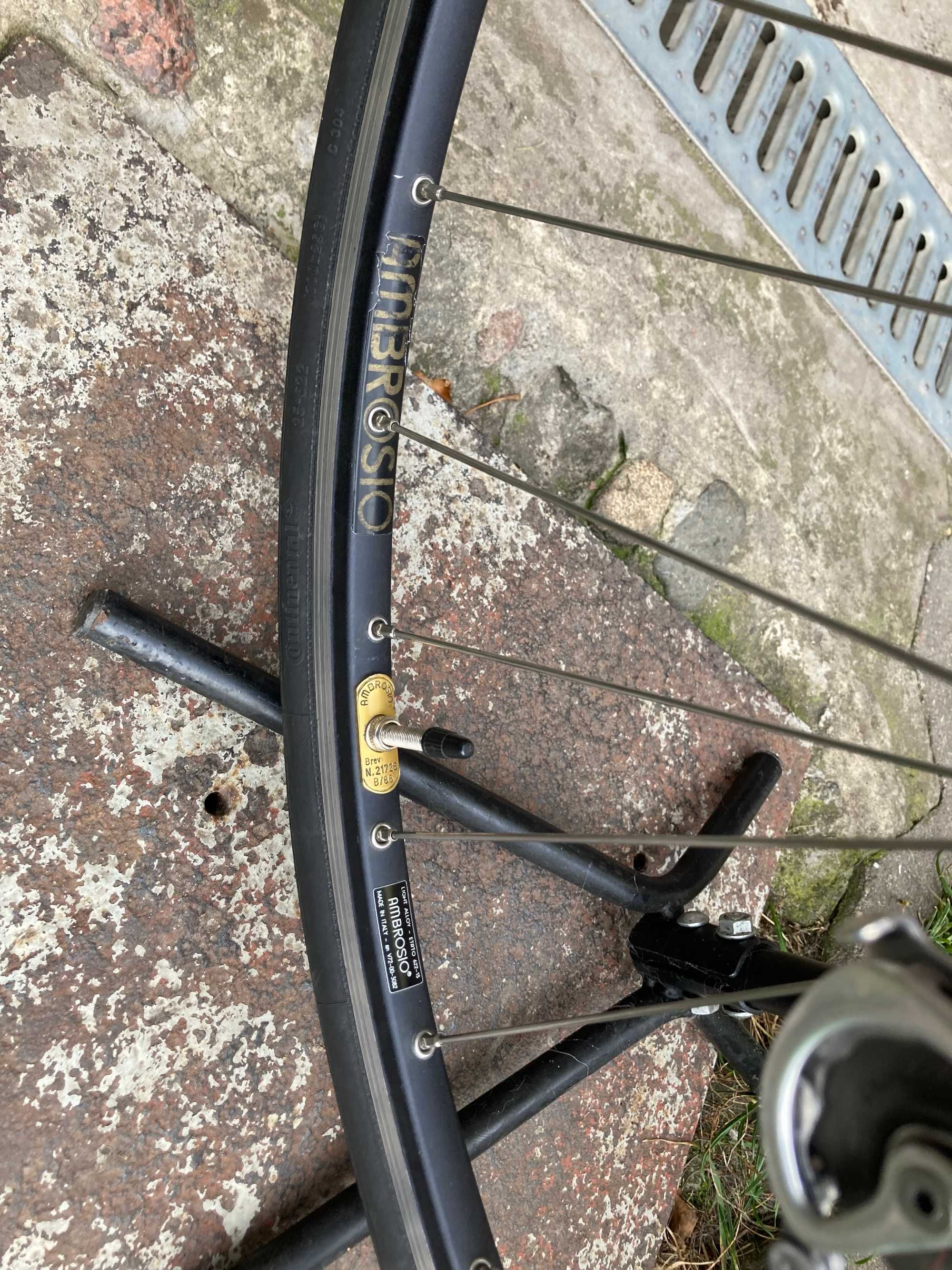 Rower szosowy klasyk dobra inwestycja na lata