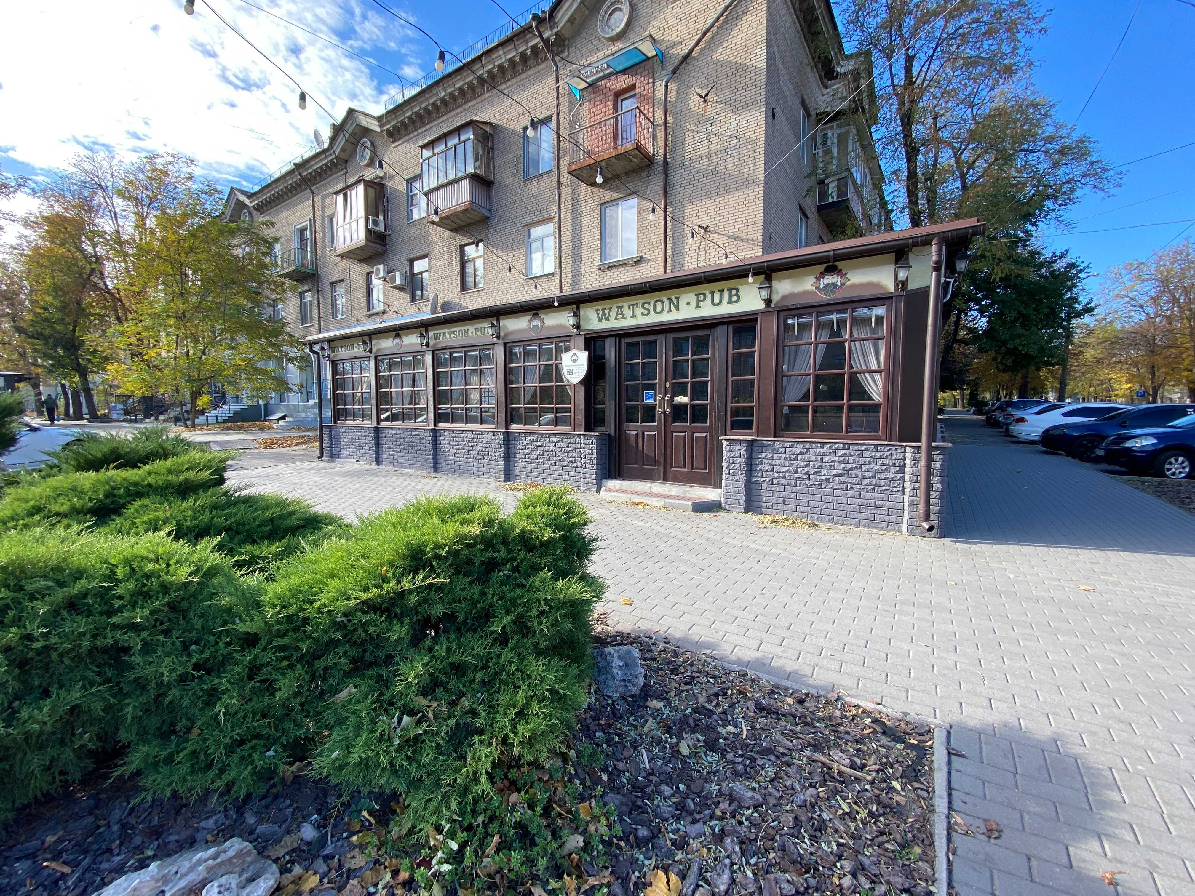 «Watson Pub» – справжній англійський паб у центрі міста.