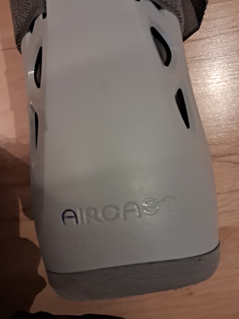 Proteza na nogę aircast