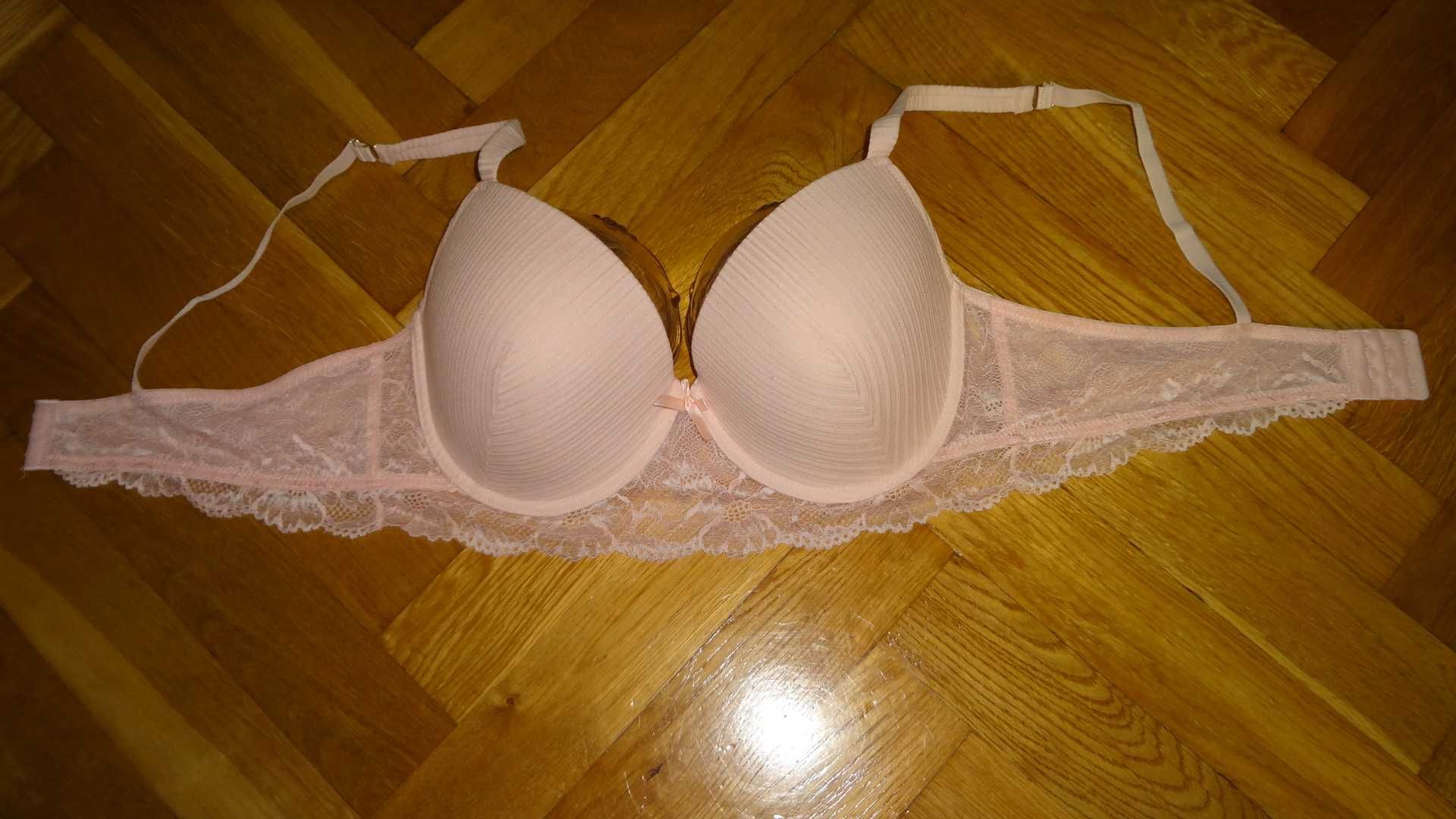 Biustonosz Matalan 90D/40D , jak freya