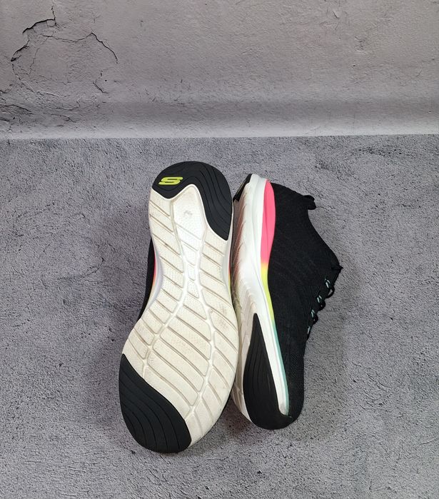 Кроссовки Skechers Ultra Groove беговые спортивные женские Go Walk 5