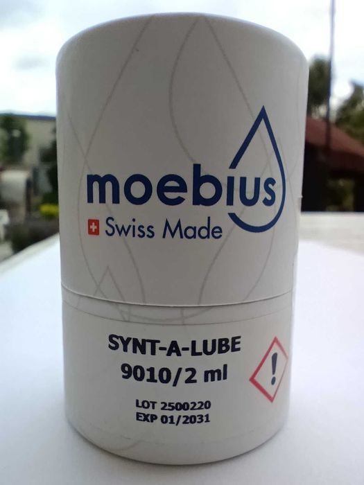 Olej zegarmistrzowski MOEBIUS 9010/2ml. NOWY. Długi termin ważności