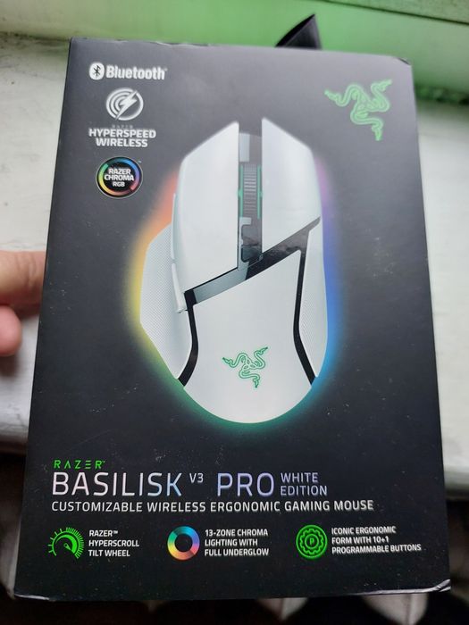 Мышка Razer Basilisk V3 Pro Wireless White