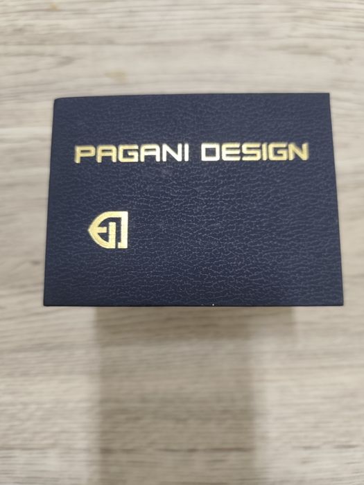 Relógio Pagani Design
