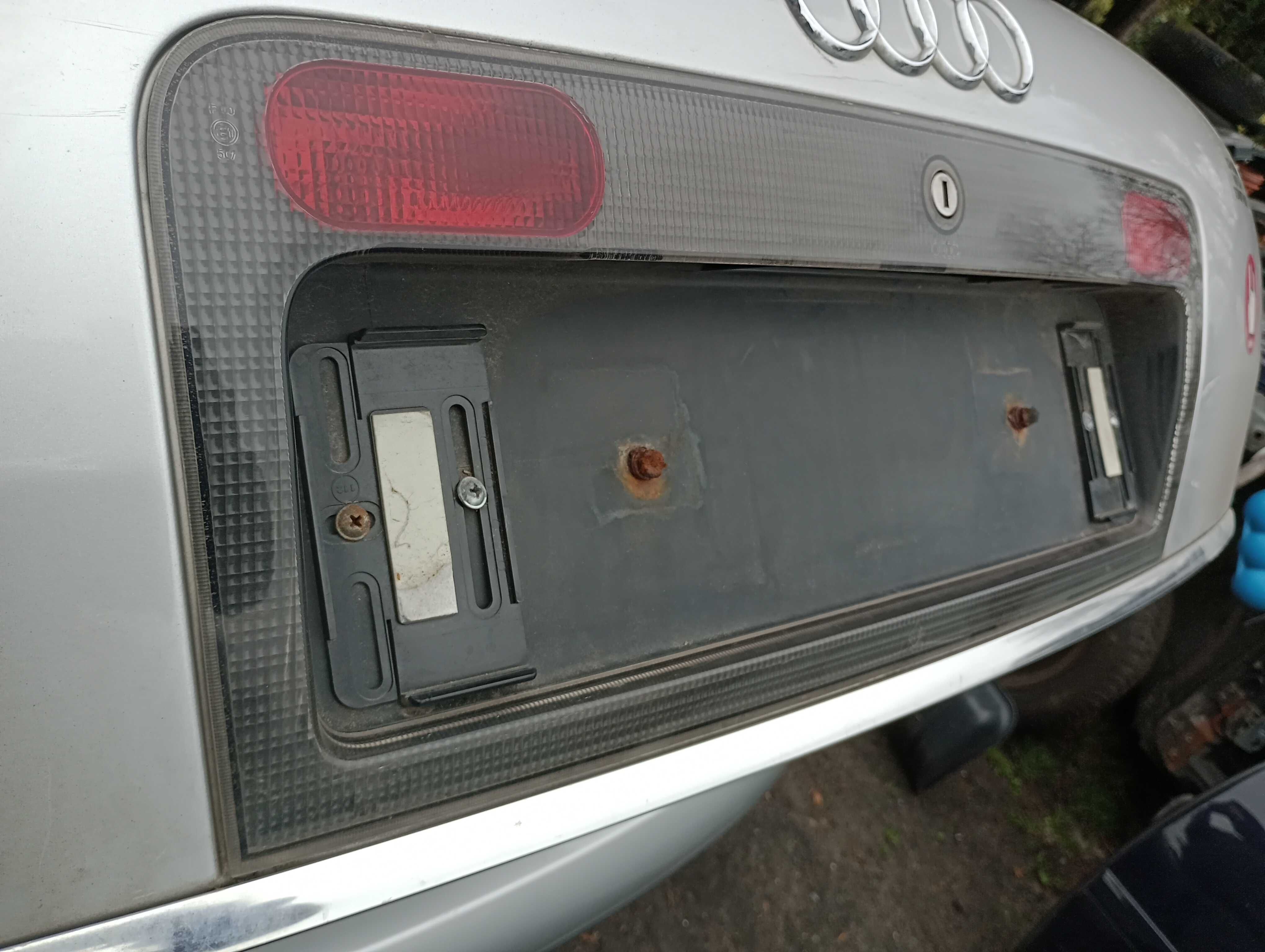 Audi A6 C5 - blenda klapy sedan - wersja przedlift / polift