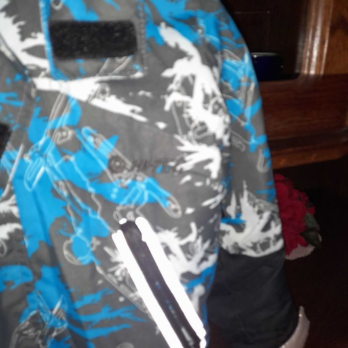 Kurtka dziecinna  Hi-Tec 116 cm