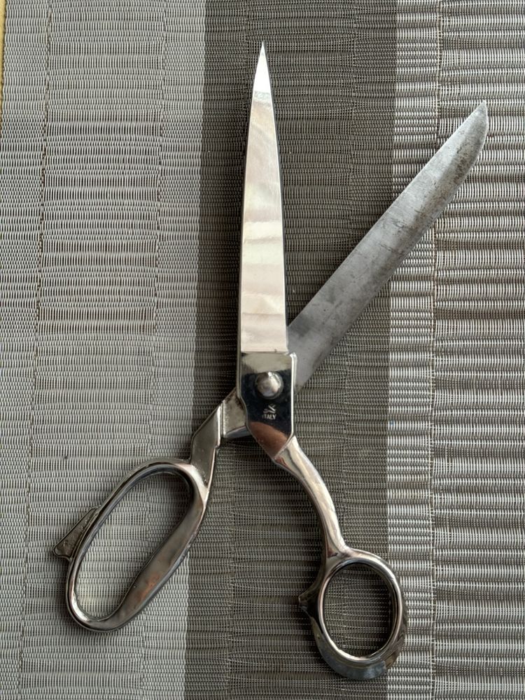 Продам ножницы закройные итальянские литые