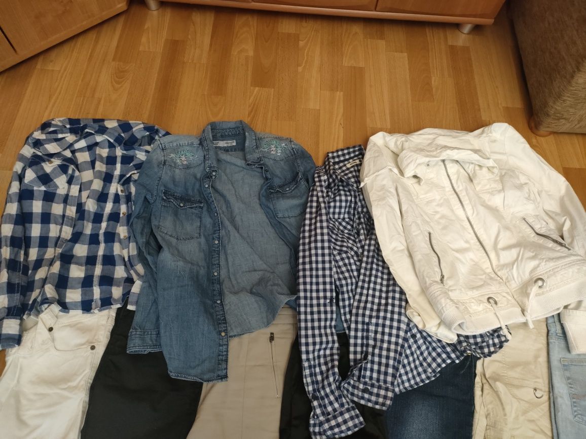 Zestaw ubrań damskich rozmiar XS i S sztuk ubrań 23