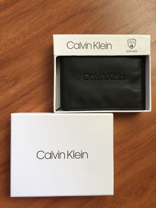 Carteira Calvin Klein (em Pele)