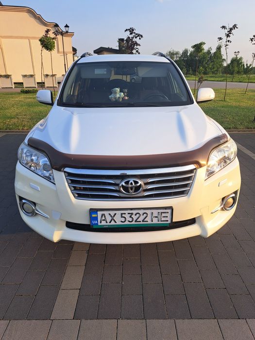 Продам Toyota Rav 4, 2012