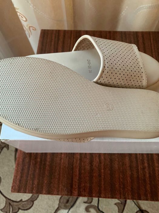 шльопанці жіночі