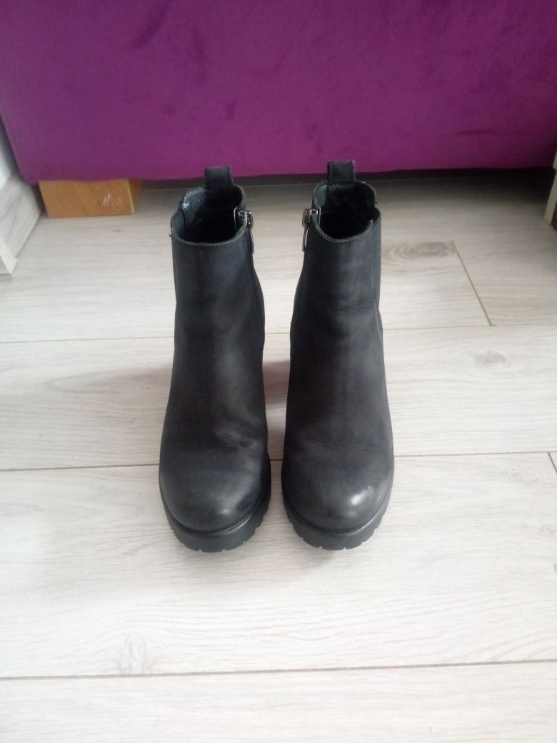 Botki skórzane Lasocki r. 35