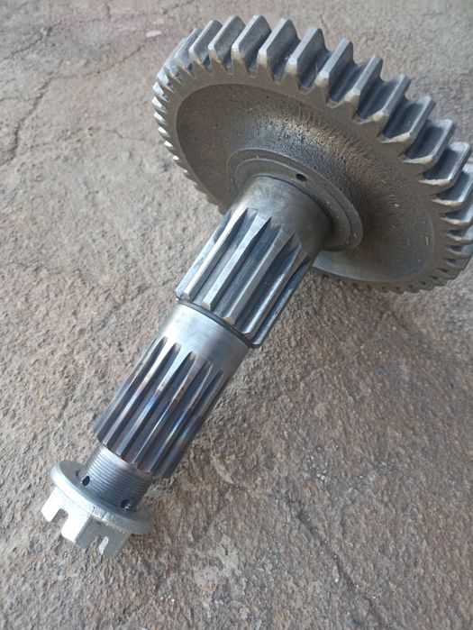 Вторинний вал мтз