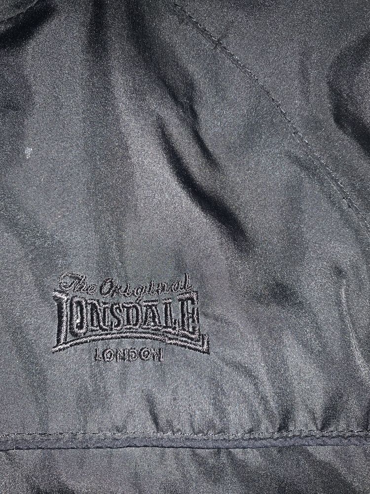 Ветровка Lonsdale размер S